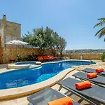 Εξοχικό σπίτι The Hamlet 2 *